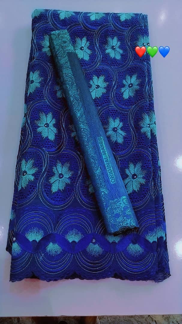 Lace Option 19
